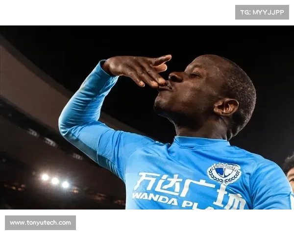 大连鲲城为何选择穆谢奎作为核心前锋的深度分析与考量