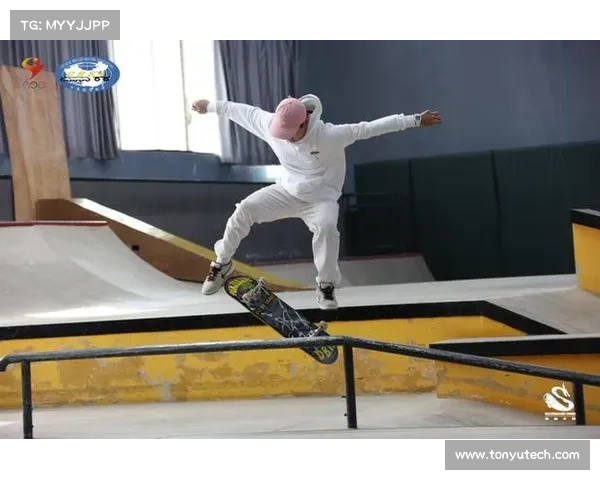 奈杰尔·霍尔斯田径精英赛精彩亮相 展现全球顶级运动员竞技风采